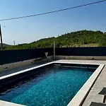 House Bella Gornje Vinovo