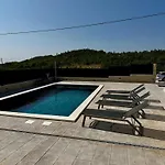 House Bella